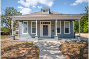 Gorgeous Family-Friendly Home Near Downtown
